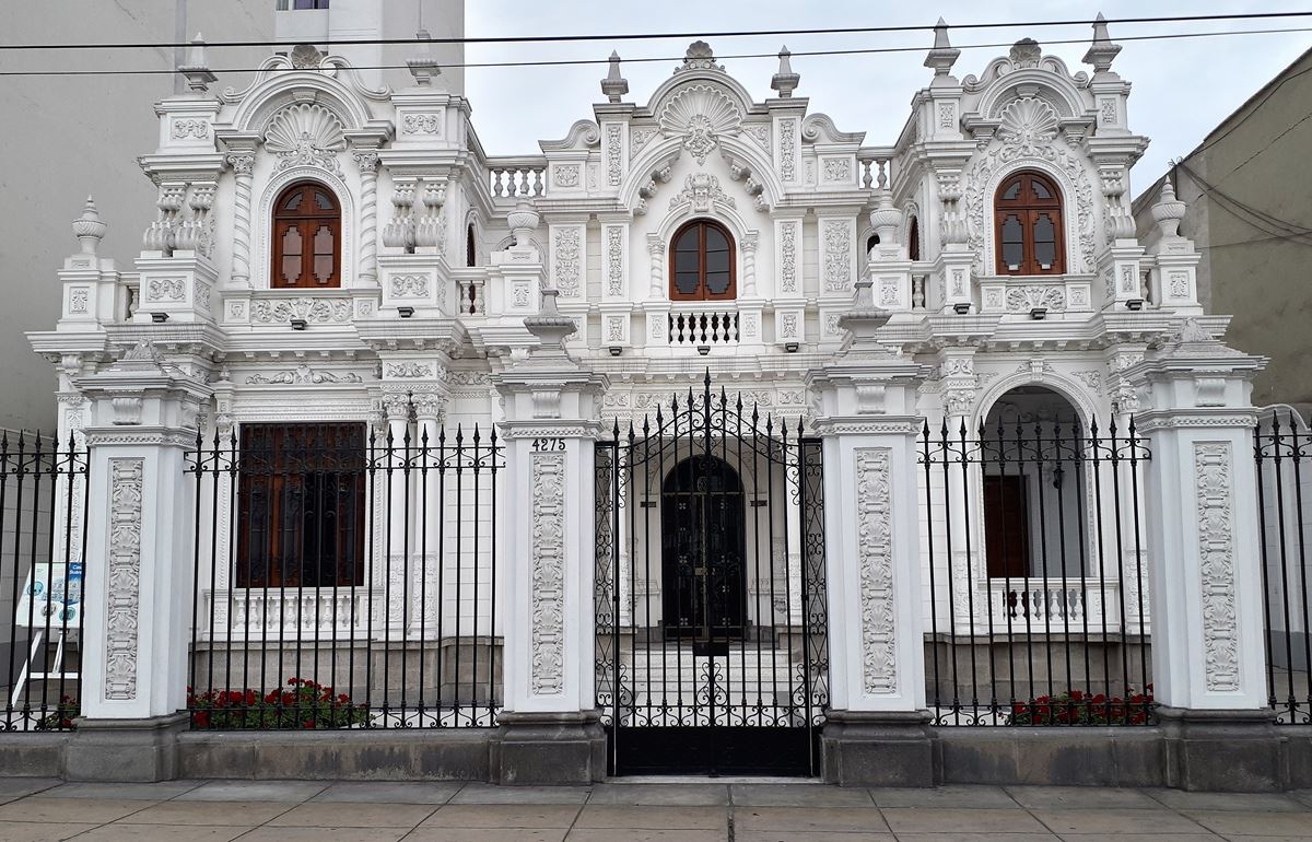 Vendo Residencia Valor Monumental y Bien Cultural en Miraflores