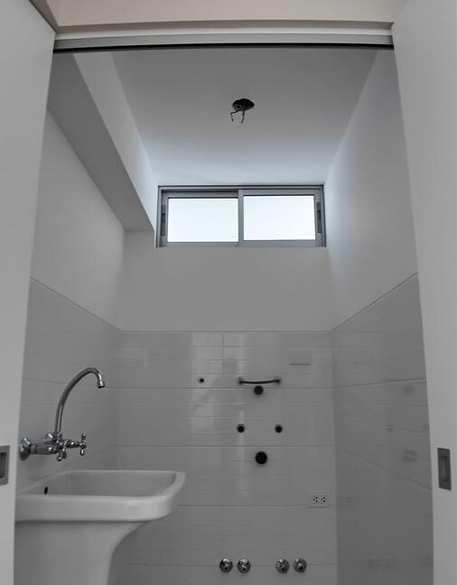 DUPLEX 1002 Paseo Jazmines Linsidro (1) f